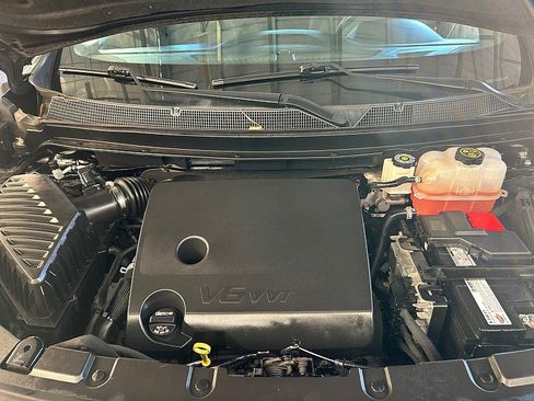 Used 2024 GMC Terrain SLE image 64