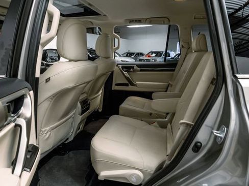 Used 2021 Lexus GX 460 Premium image 33