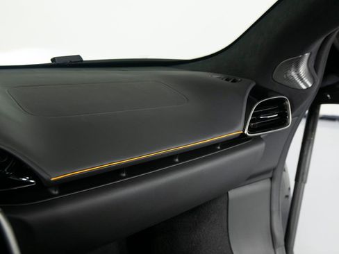 Used 2025 McLaren Artura Spider RWD image 25