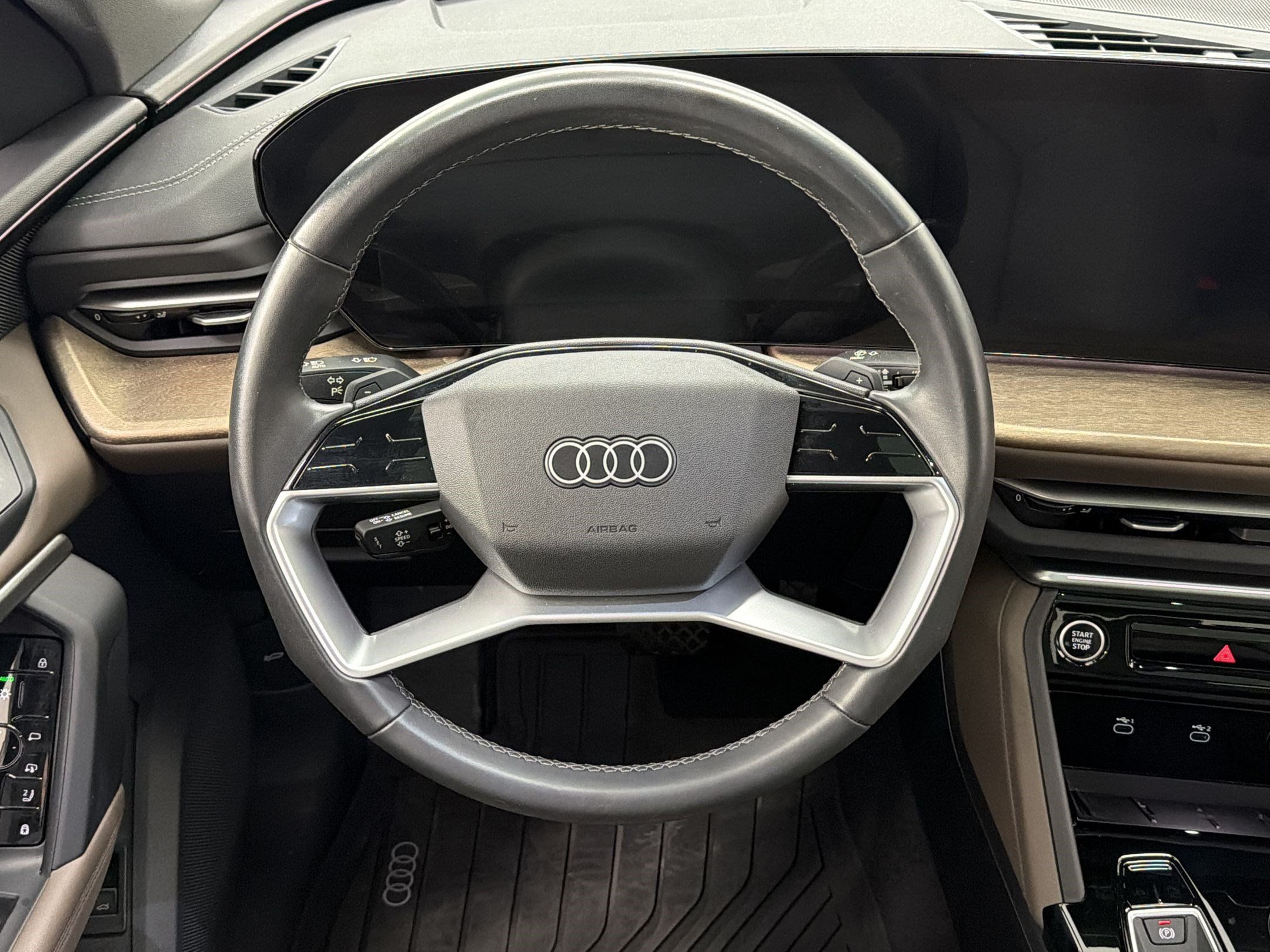 Certified 2025 Audi Q5 Premium w/ Convenience Package AWD/4WD image 11