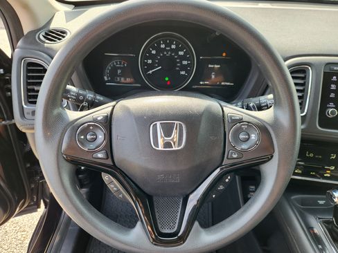 Used 2019 Honda HR-V EX image 9
