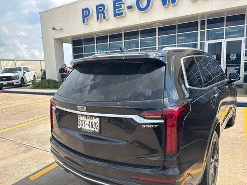 Used 2025 Cadillac XT6 Luxury FWD image 8