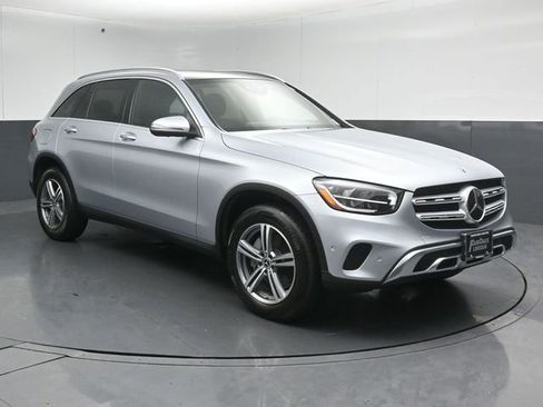 Used 2022 Mercedes-Benz GLC 300 4MATIC image 1