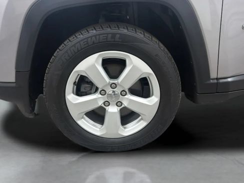 Used 2018 Jeep Compass Latitude w/ Popular Equipment Group AWD/4WD image 27