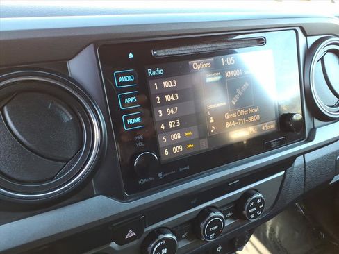 Certified 2019 Toyota Tacoma TRD Off-Road image 17