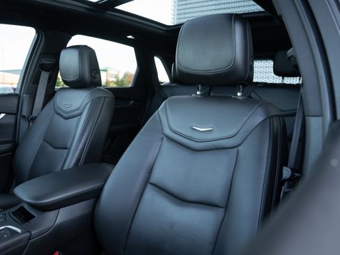 Used 2024 Cadillac XT5 Premium Luxury w/ Technology Package image 21