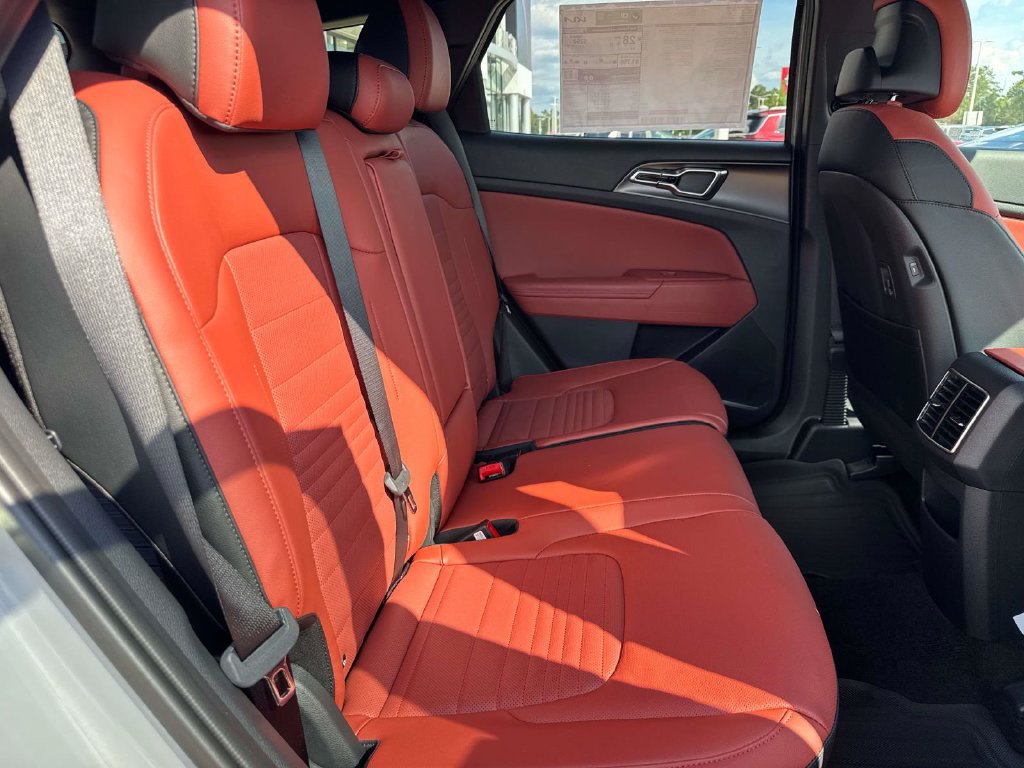 New 2026 Kia Sportage SX FWD image 11