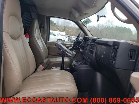 Used 2008 Chevrolet Express 3500 image 8