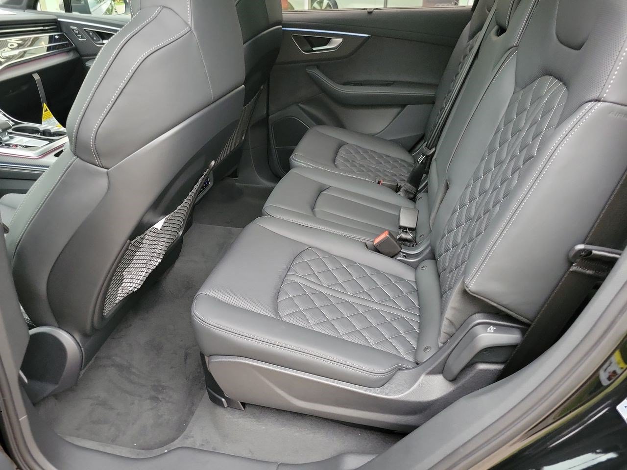 New 2026 Audi SQ7 Prestige AWD/4WD image 21