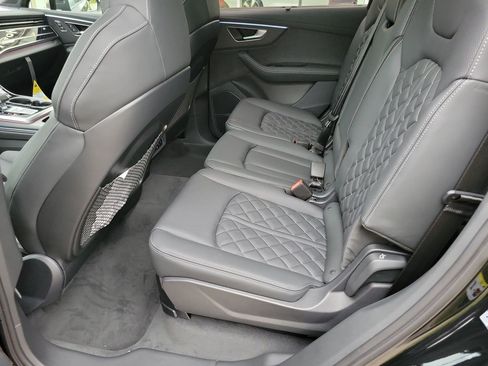 New 2026 Audi SQ7 Prestige AWD/4WD image 21