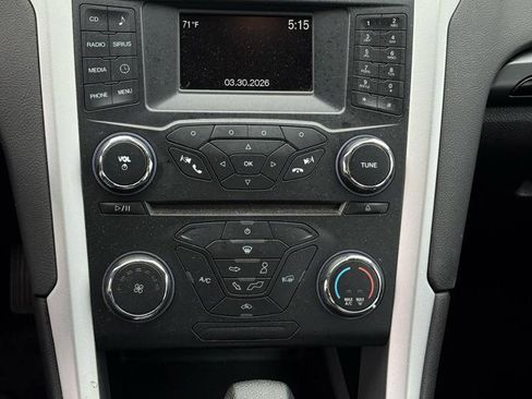 Used 2014 Ford Fusion SE w/ Equipment Group 201A image 17