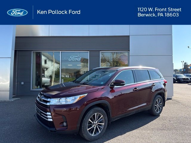 Used 2019 Toyota Highlander XLE AWD/4WD image 1
