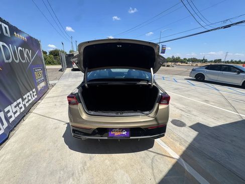 Used 2022 Kia K5 LXS FWD image 21