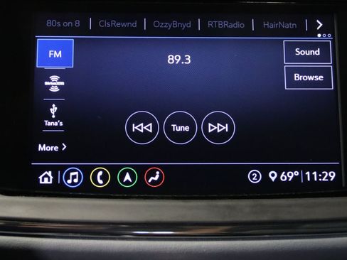Used 2021 Buick Enclave Essence w/ Sound and Sites Package AWD/4WD image 44