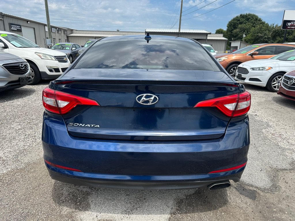 Used 2017 Hyundai Sonata SE FWD image 5