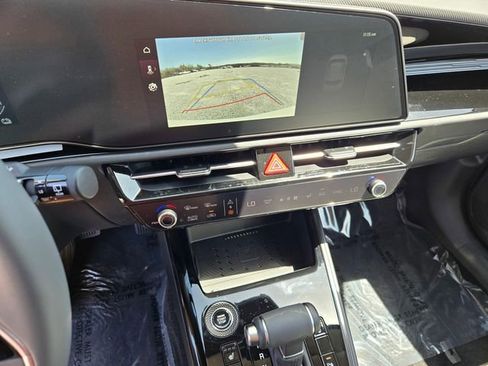 New 2026 Kia Niro EX FWD image 10