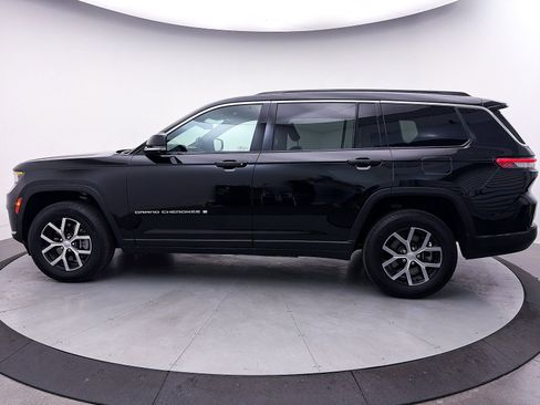 Used 2024 Jeep Grand Cherokee L Limited w/ Luxury Tech Group II image 42