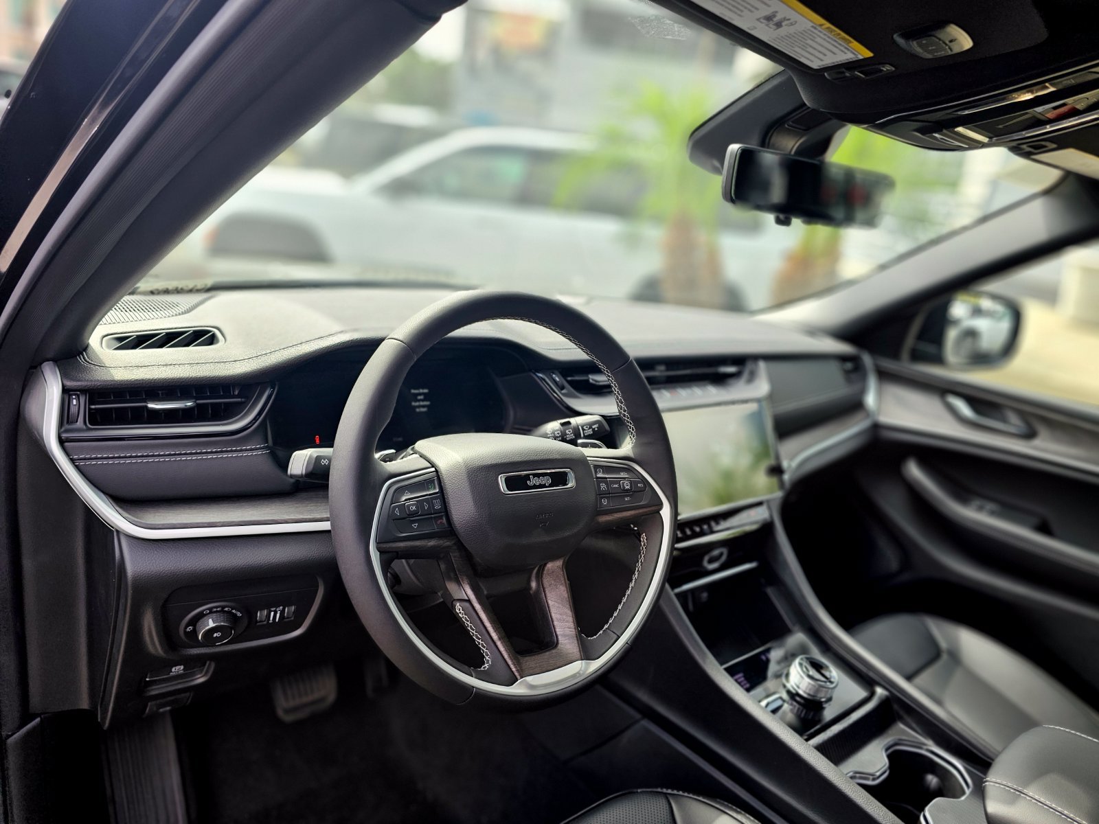New 2027 Jeep Grand Cherokee Limited AWD/4WD image 33