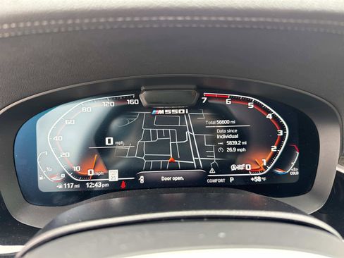 Used 2021 BMW M550i xDrive M550i xDrive w/ Executive Package image 31