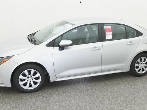 New 2026 Toyota Corolla LE image 2
