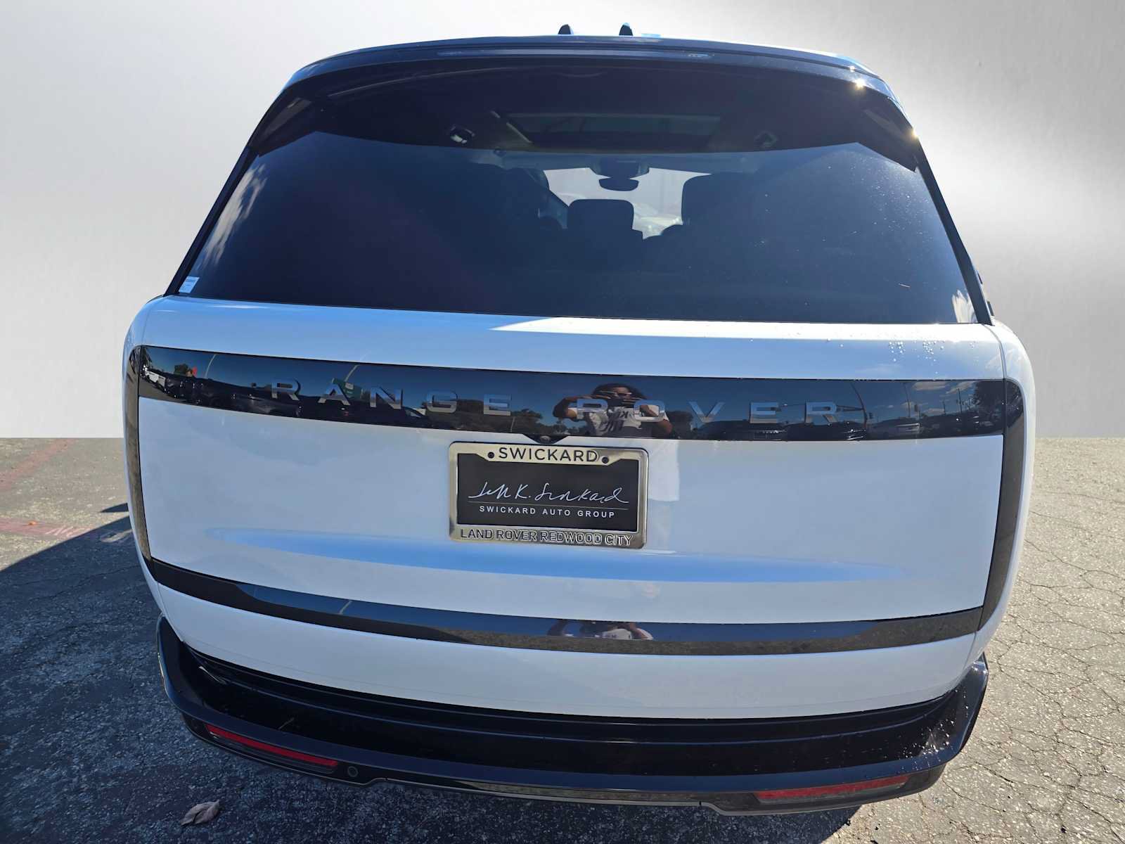 New 2025 Land Rover Range Rover Long Wheelbase SE AWD/4WD image 4