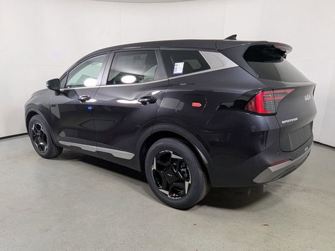 New 2026 Kia Sportage EX FWD image 5