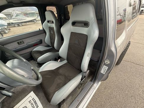 Used 1996 Toyota Tacoma image 13