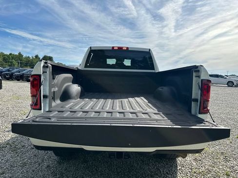 Certified 2025 RAM 2500 Big Horn AWD/4WD image 16