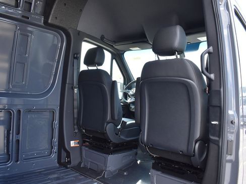 New 2025 Mercedes-Benz Sprinter 2500 image 9