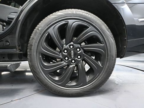 Used 2024 Lincoln Navigator Reserve AWD/4WD image 13