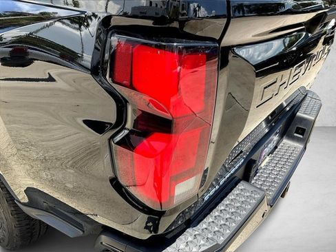 Used 2024 Chevrolet Colorado LT w/ LT Convenience Package III RWD image 30