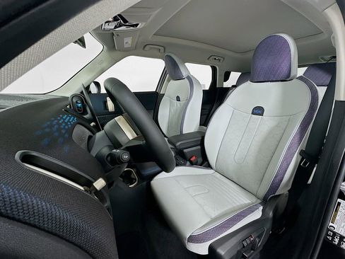 Certified 2025 MINI Cooper Countryman S image 16