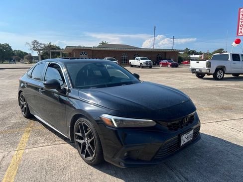 Used 2024 Honda Civic Sport Touring image 2