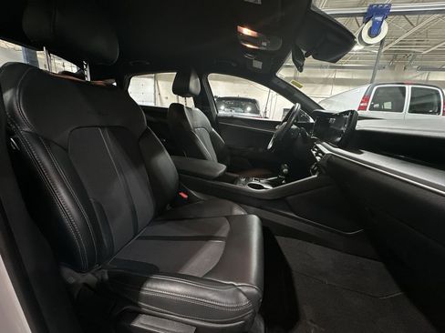 Used 2023 Kia K5 GT-Line image 25