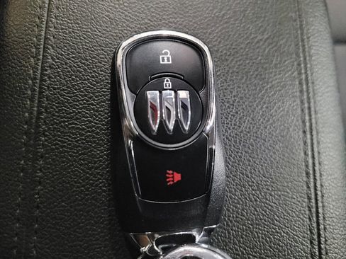 Used 2024 Buick Encore GX Preferred FWD image 32
