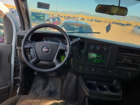 Used 2019 GMC Savana 2500 w/ Driver Convenience Package RWD image 9