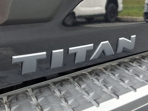 Certified 2024 Nissan Titan PRO-4X w/ Pro-4x Convenience Package AWD/4WD image 37