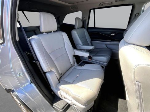 Used 2016 Honda Pilot Elite image 27