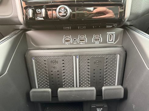 Used 2026 RAM 1500 Laramie w/ Night Edition AWD/4WD image 28