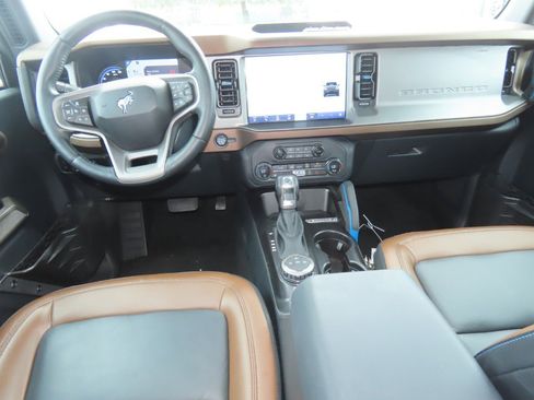 Certified 2023 Ford Bronco Outer Banks AWD/4WD image 22