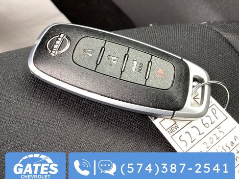 Used 2025 Nissan Sentra SV FWD image 28