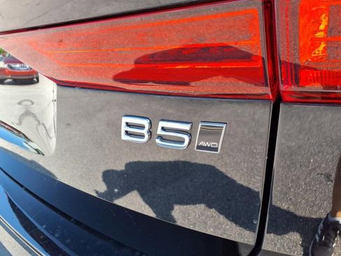 Certified 2023 Volvo XC60 B5 Core image 6