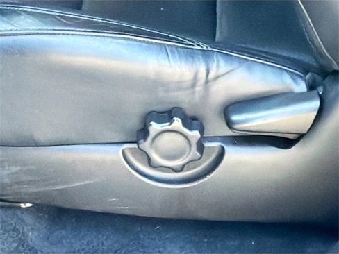 Used 2018 Toyota Tacoma TRD Sport image 23