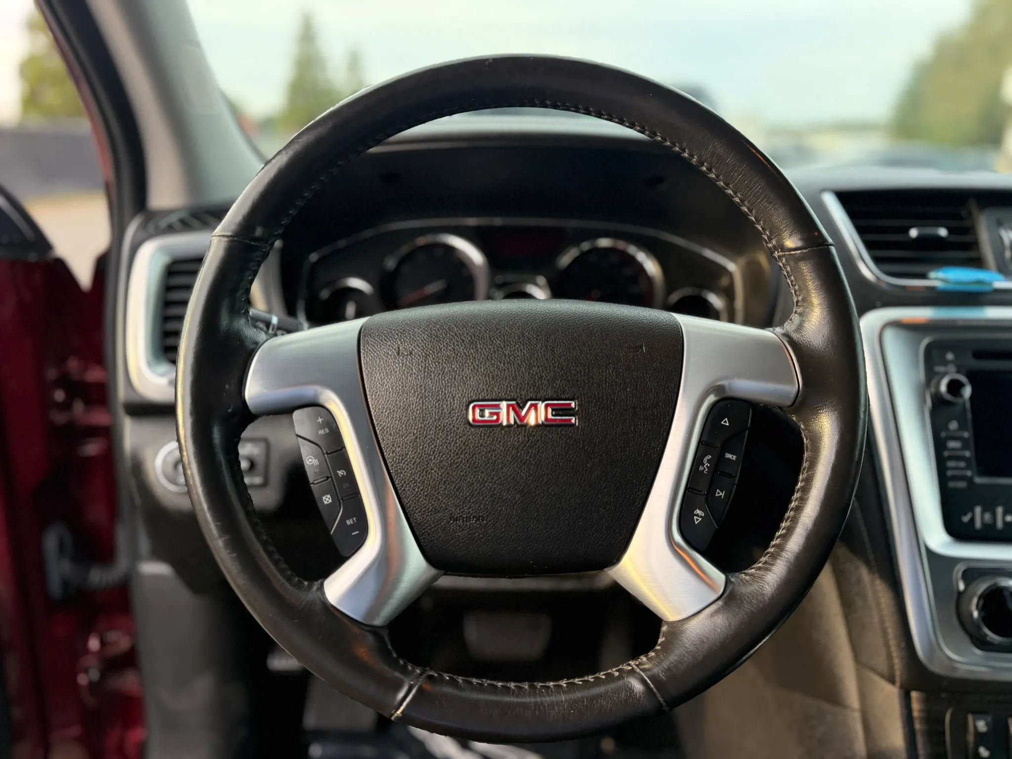 Used 2017 GMC Acadia Limited SLT AWD/4WD image 24
