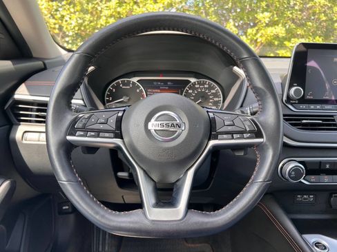 Used 2021 Nissan Altima 2.5 SR FWD image 24
