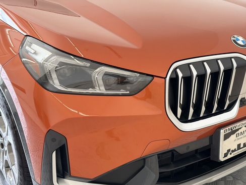 Used 2023 BMW X1 xDrive28i AWD/4WD image 11