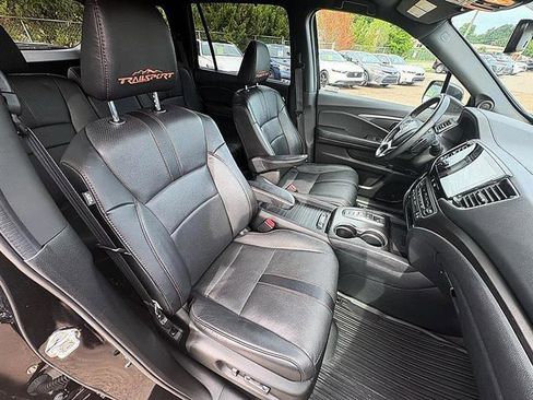 Used 2023 Honda Passport TrailSport image 30
