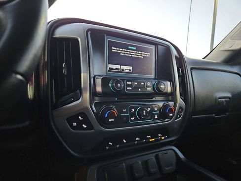 Used 2018 GMC Sierra 1500 SLT w/ Enhanced Driver Alert Package image 27