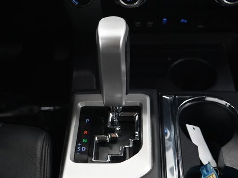 Used 2021 Toyota Tundra Platinum AWD/4WD image 20
