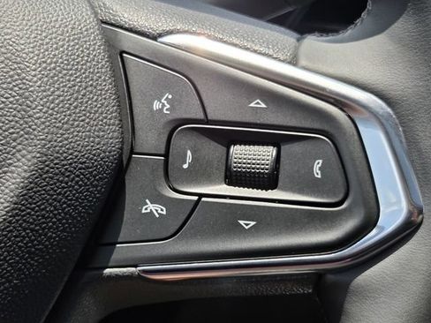 Used 2024 Chevrolet Trax ACTIV w/ Sunroof Package FWD image 26